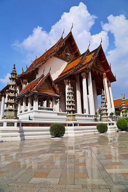 istock wat suthat thepwararam ratchaworamahawihan 472133571