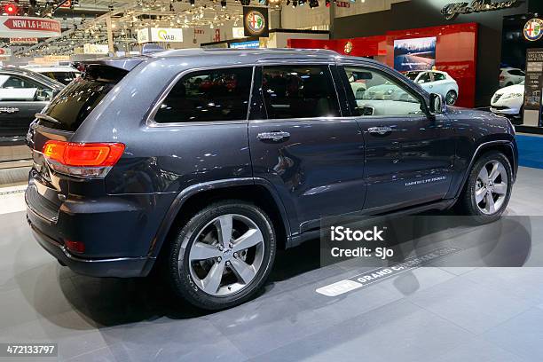 Jeep Grand Cherokee - Fotografias de stock e mais imagens de Interior - Interior, 2014, Atrás