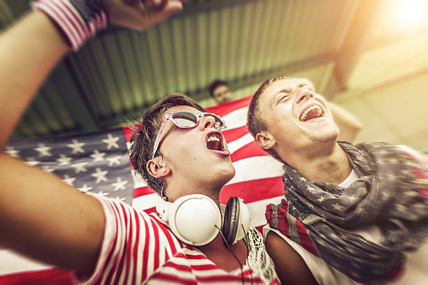 istock Group of Usa supporters 472134193