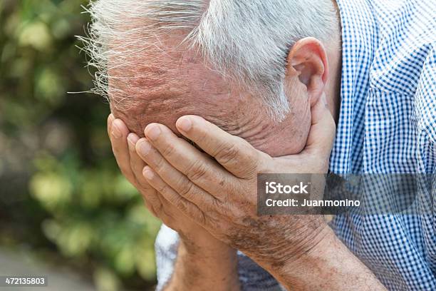 Foto de Desperate Sênior e mais fotos de stock de 65-69 anos - 65-69 anos, 70 anos, Adulto