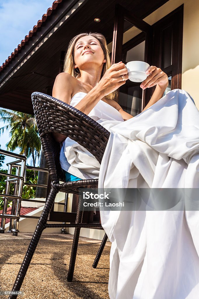 Утренний кофе - Стоковые фото Женщины роялти-фри