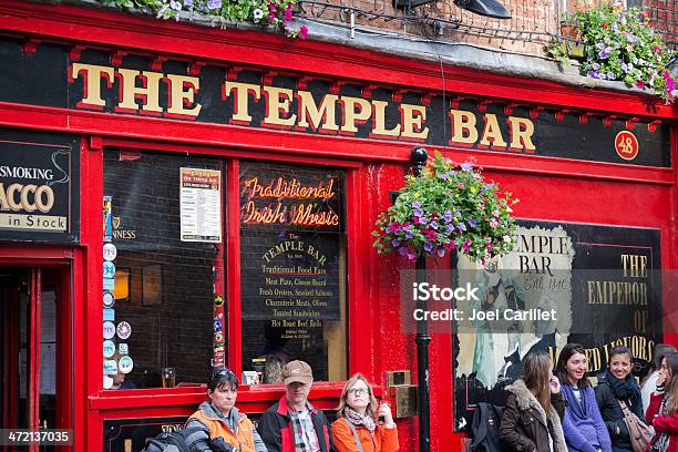 Temple Bar In Dublin Ireland Stock Photo - Download Image Now - Adult, Alcohol - Drink, Bar - Drink Establishment