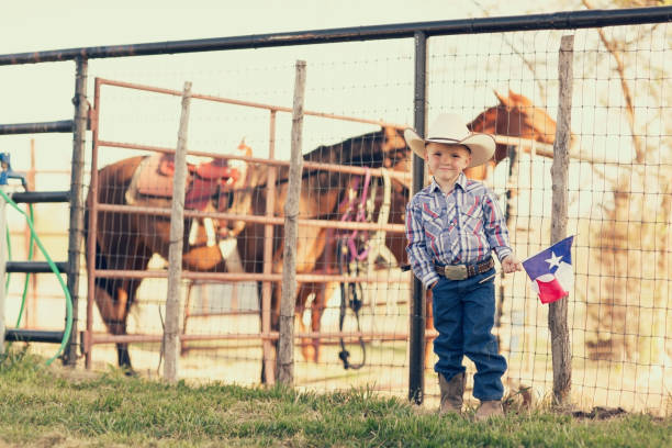 texas kowboj - cowboy cowboy hat hat summer zdjęcia i obrazy z banku zdjęć