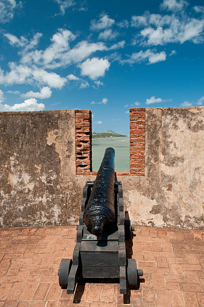 istock Canon @ Fort San Felipe 472141081