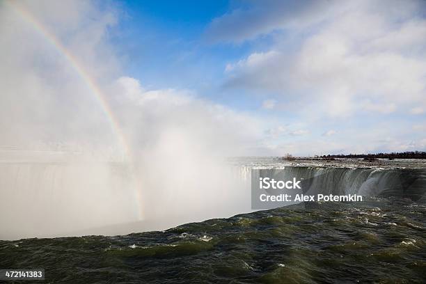 Inverno Cascate Del Niagara - Fotografie stock e altre immagini di Acqua - Acqua, Ambientazione esterna, Bianco