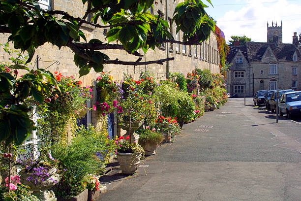 istock Picturesque Cotswolds - Cirencester 472148375