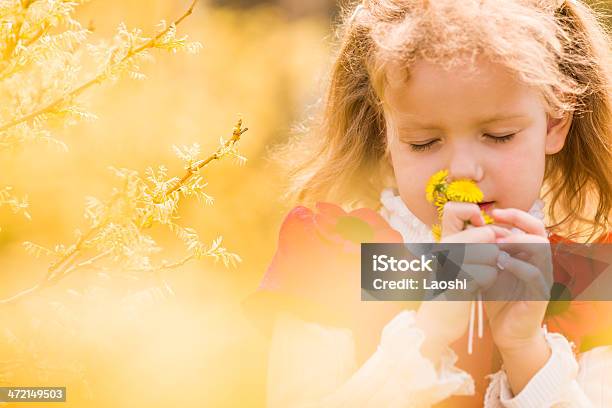 Foto de Linda Garota e mais fotos de stock de 4-5 Anos - 4-5 Anos, Alegria, Aluna