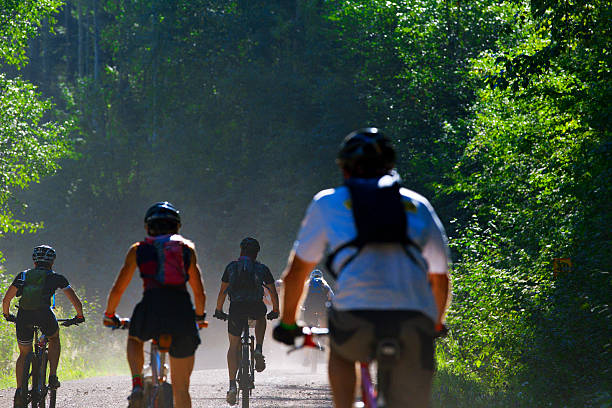 istock Mountain Bike Race Start 472151099