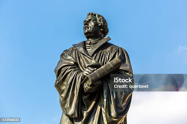 Martin Lutherstatue In Dresden Stockfoto und mehr Bilder von Martin Luther - Reformator - Martin Luther - Reformator, Statue, 2015