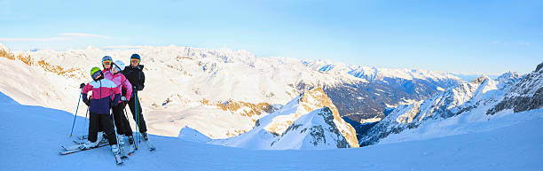 istock Snow skier - Skiing family 472162975