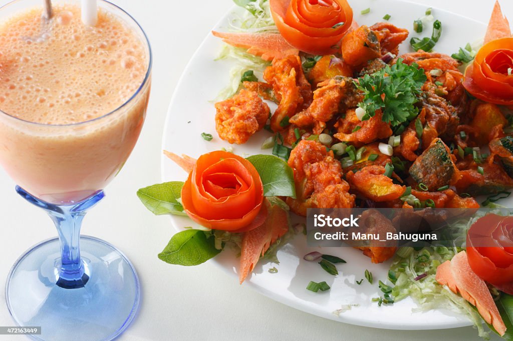 Mischung aus Gemüse Pakora ist ein beliebtes indisches snack - Lizenzfrei Essgeschirr Stock-Foto