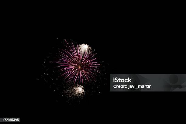 Fuegos Artificiales Foto de stock y más banco de imágenes de Acontecimiento - Acontecimiento, Alegre, Alegría