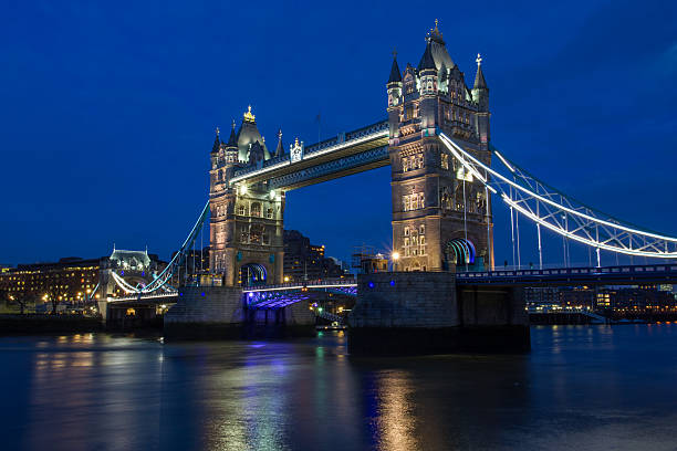istock the london tower bridge 472167839