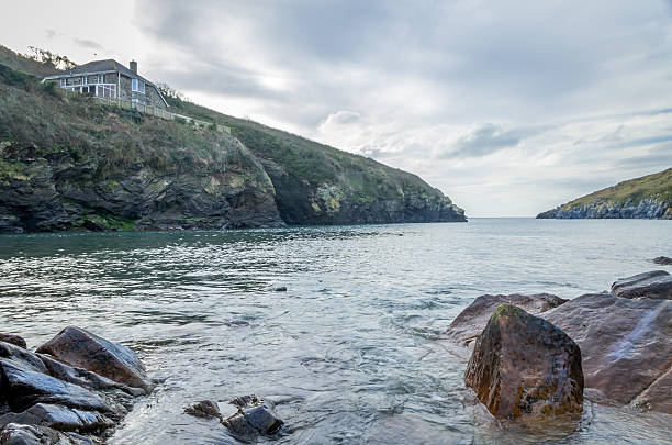 deslumbrante paisagem de porto quin. reino unido. - english quin imagens e fotografias de stock