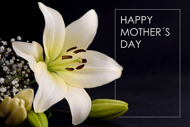 istock Happy Mothers day gift card 472176330