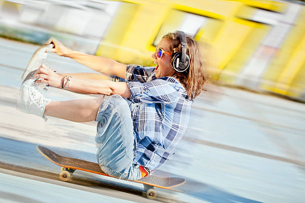 istock Teenager skateboarding 472178541