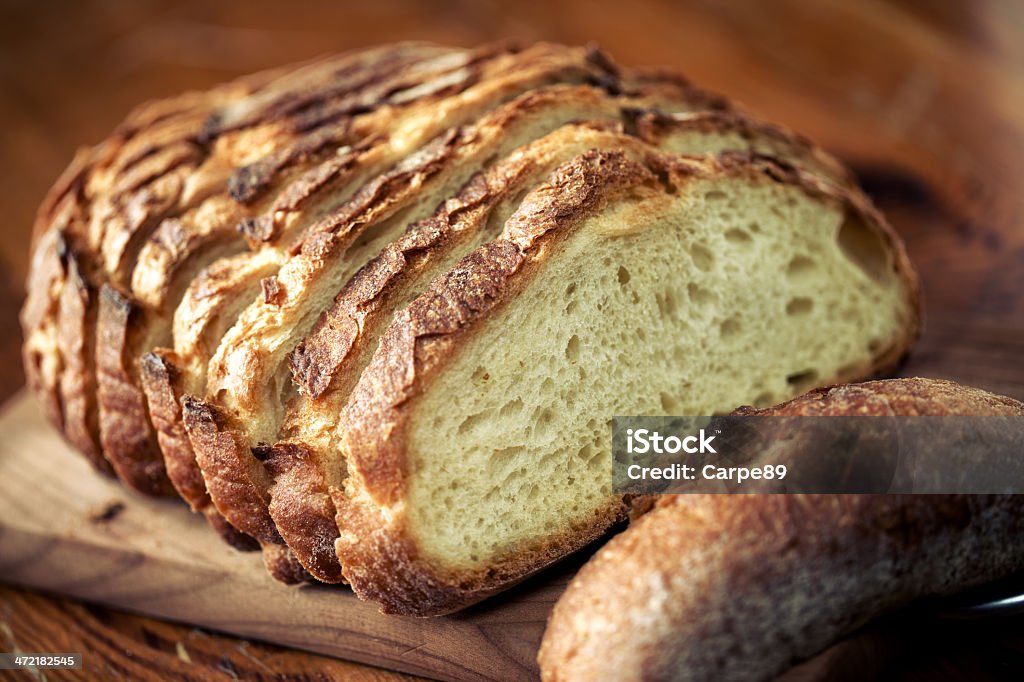 Нарезной хлеб - Стоковые фото Батон роялти-фри