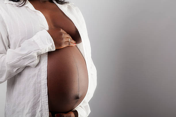 istock Pregnant woman 472186071