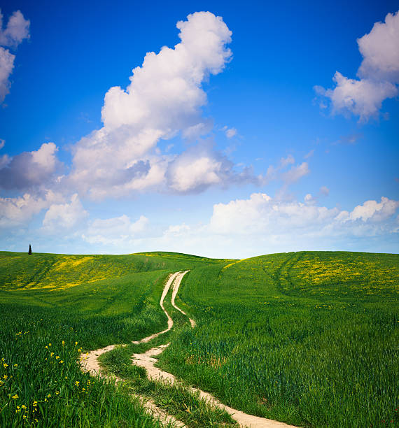 istock Swirly Path Over Tuscany Hills 472186899