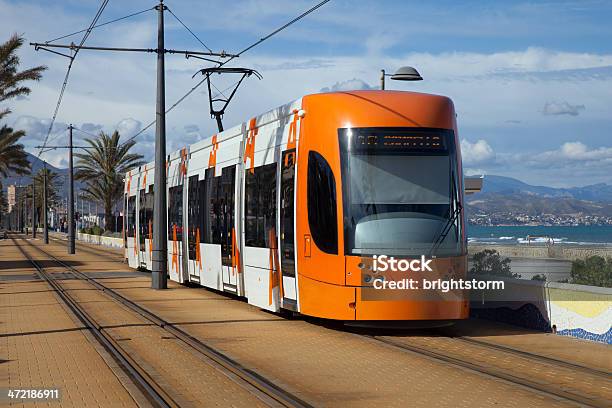 Moderna De Tranvía Foto de stock y más banco de imágenes de Provincia de Alicante - Provincia de Alicante, Tranvía, Aire libre