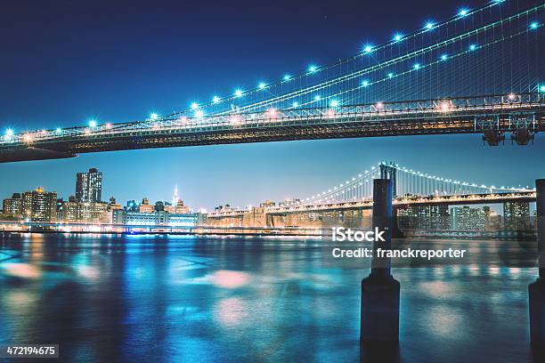 Foto de Horizonte De Nova Iorque E A Brooklyn Bridge e mais fotos de stock de Baixo Manhattan - Baixo Manhattan, Centro da cidade, Cidade