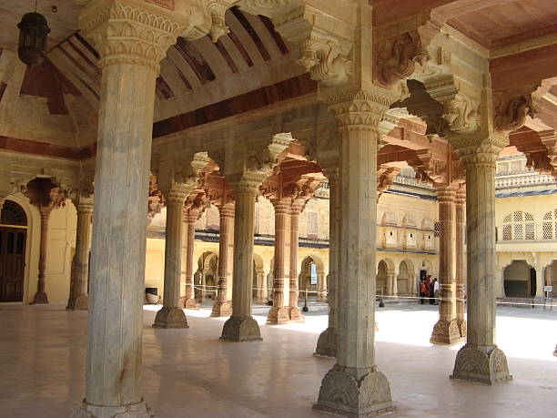 янтарь fort - jaipur amber fort column amber palace стоковые фото и изображения