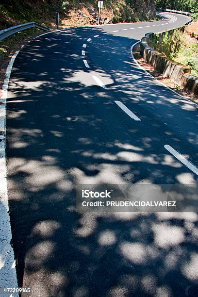 Estrada - Fotografias de stock e mais imagens de Alfalto - Alfalto, Amarelo, Ao Ar Livre