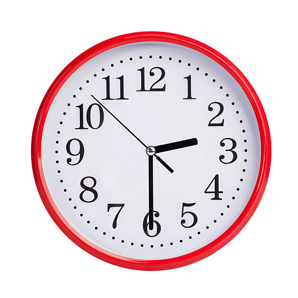 istock Half of the third on a round clock face 472210527