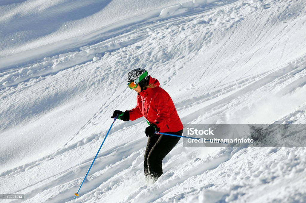 Off piste Skifahren im Pulverschnee - Lizenzfrei Abenteuer Stock-Foto