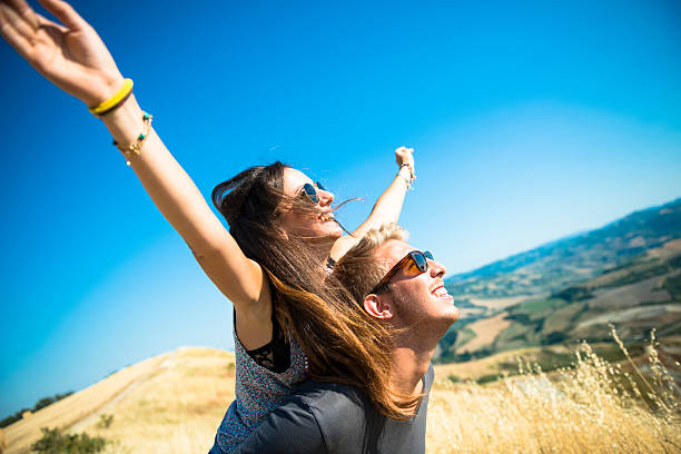 istock Happy group of friends 472223337