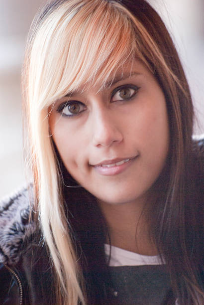 istock Beautiful Girl 472226981