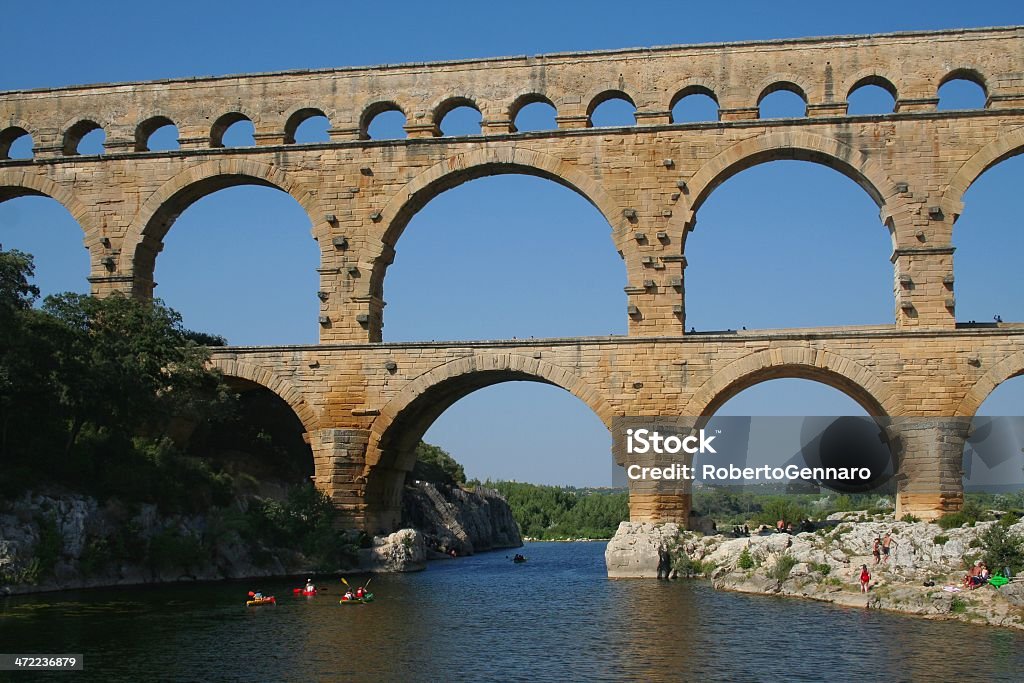 Pont du Garde.  Francia. - Foto stock royalty-free di Abbronzarsi