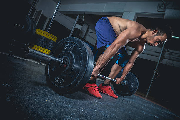 istock Fitness deadlift 472238569