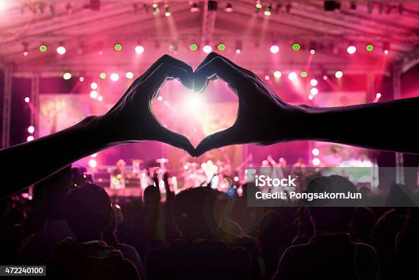 群衆の中には人でのコンサート - ハート型のストックフォトや画像を多数ご用意 - ハート型, 音楽, バレンタインデー