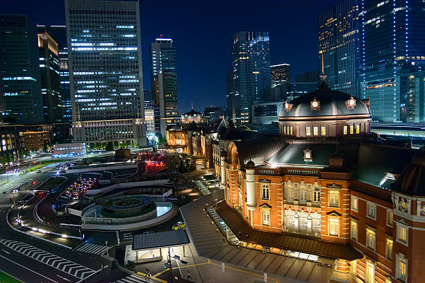 istock Night scene of Tokyo Station 472262196