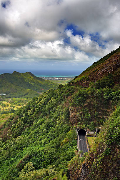 istock Nuuanu Pali State Park, O'ahu, Hawaii 472290598