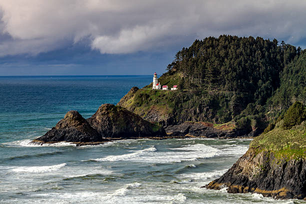 istock Heceta Head Historic Oregon Lighthouse 472322494