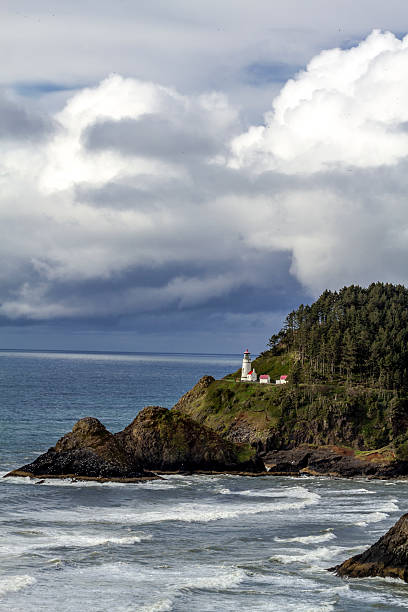 istock Heceta Head Historic Oregon Lighthouse 472322512