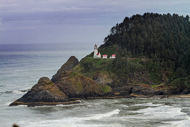 istock Heceta Head Historic Oregon Lighthouse 472322716