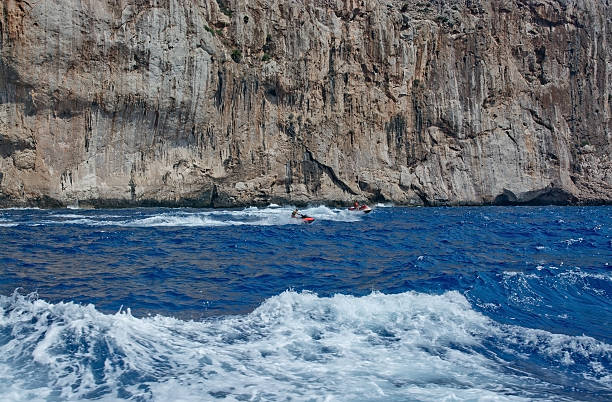 jet narciarzy mallorca - wake jet boat water water sport zdjęcia i obrazy z banku zdjęć