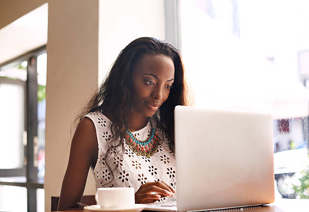 istock She's a busy blogger 472333268