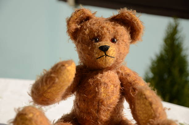 istock Lovely close-up of a teddy bear 472356108