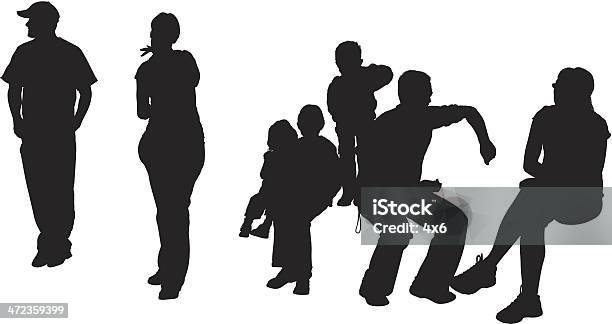 Silhouette De Gens Assisimage Vecteurs libres de droits et plus d'images vectorielles de Assis - Assis, Enfant, Adulte