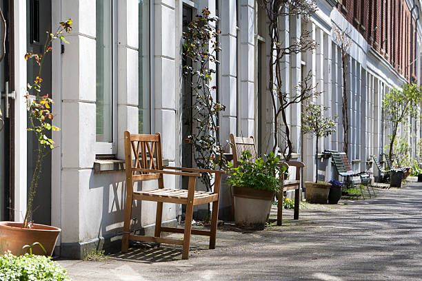 istock Street Furniture 472373074