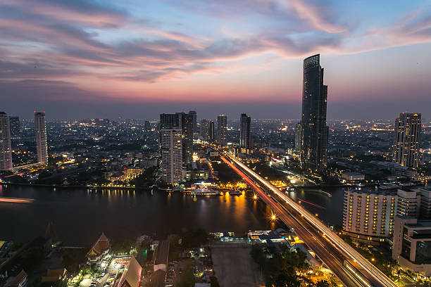istock Long exposure with cityscape in Bangkok 472391018