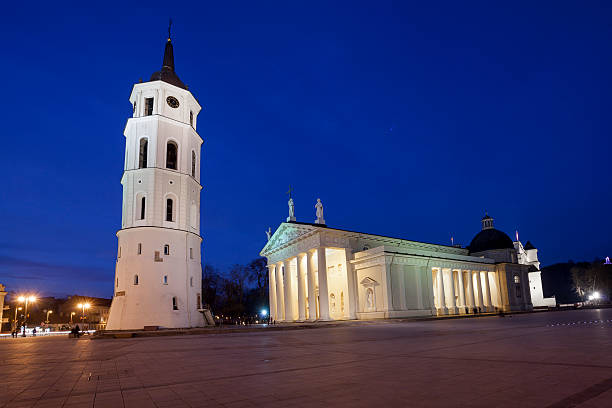 istock The Cathedral Square in central Vilnius 472394684