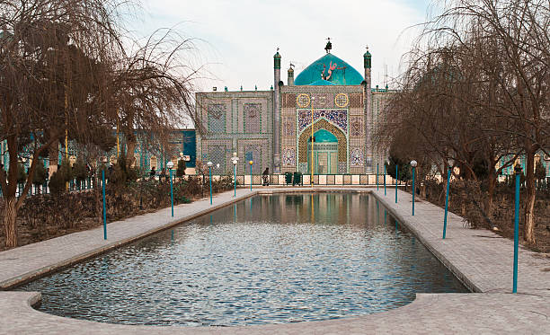 meczet hazrat ali, mazar-i-sharif, afganistan - mazar zdjęcia i obrazy z banku zdjęć