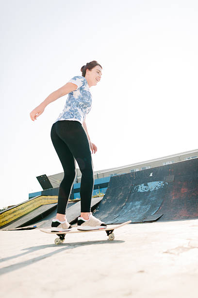 istock Skater Girl 472397074