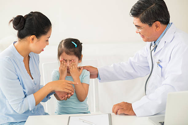 istock Comforting little girl 472479578