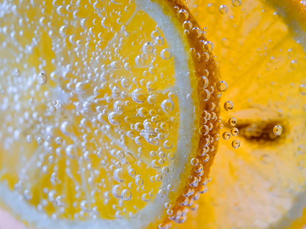 istock Lemon Slice in Clear Soda Water 472508460